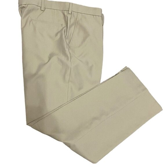 Haggar Straight Fit Performance Slacks Size 40x32 Tan Dress Golf Travel Vacation - Picture 1 of 6